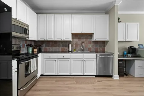 1711 Old Spanish Trail 136 Houston TX 77054