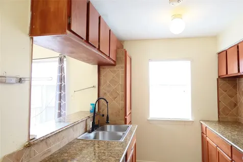 9350 Country Creek Drive 3 Houston TX 77036