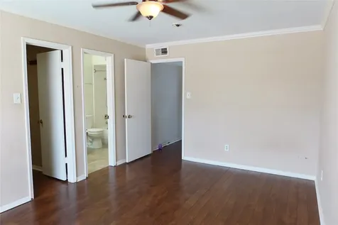 9350 Country Creek Drive 3 Houston TX 77036