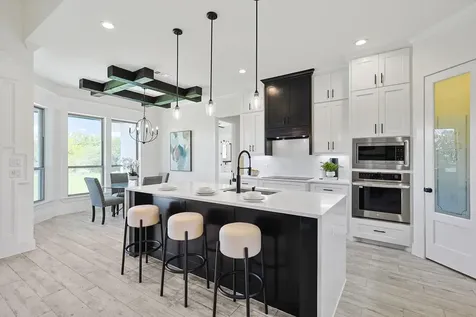 5009 Glenoaks Court Weatherford TX 76088
