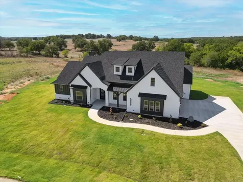 5009 Glenoaks Court Weatherford TX 76088