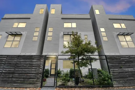 4722 Austin Street Houston TX 77004