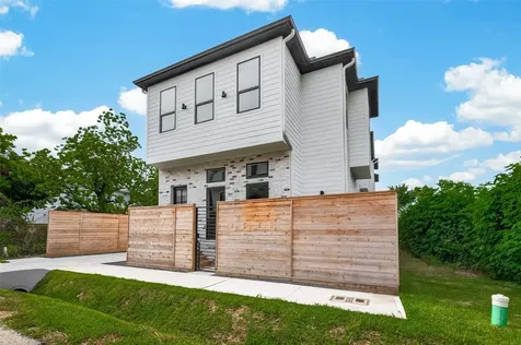 602 Jewett Street B Houston TX 77009