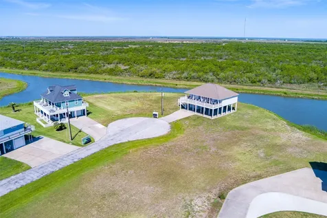 704 Cameron Circle Port Bolivar TX 77650