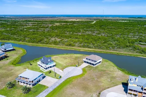 704 Cameron Circle Port Bolivar TX 77650