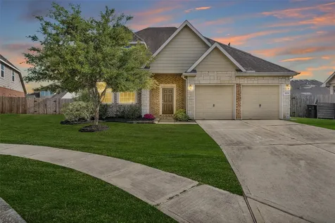4704 Bella Court Alvin TX 77511