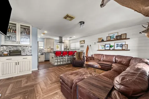 436 Pompano Street Bayou Vista TX 77563