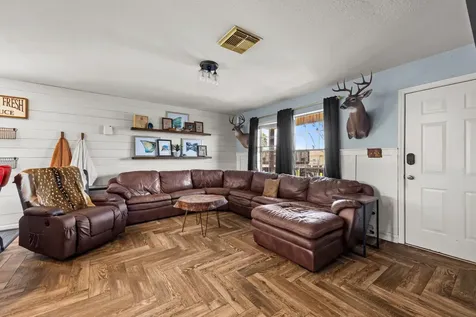 436 Pompano Street Bayou Vista TX 77563