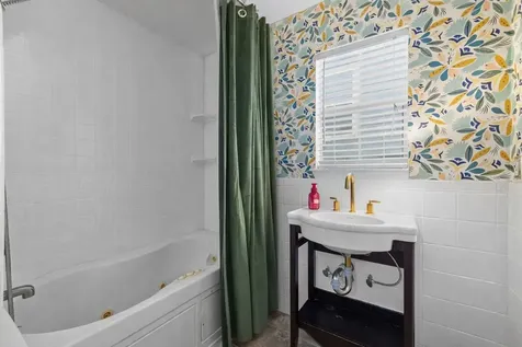 436 Pompano Street Bayou Vista TX 77563