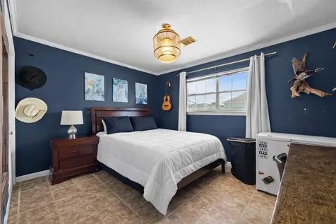 436 Pompano Street Bayou Vista TX 77563
