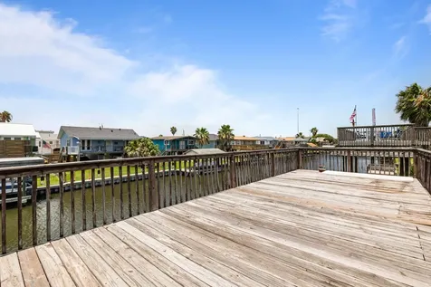 436 Pompano Street Bayou Vista TX 77563