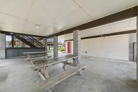 436 Pompano Street Bayou Vista TX 77563