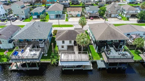 436 Pompano Street Bayou Vista TX 77563