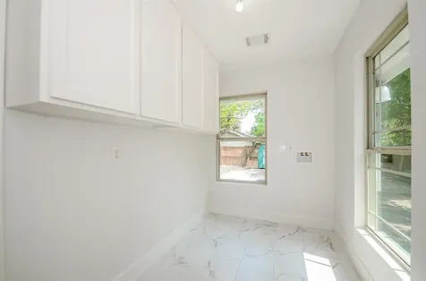 4337 Harby Street Houston TX 77023