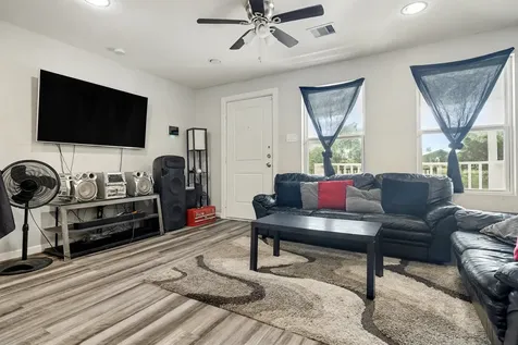 4421 Caplin Street Houston TX 77026