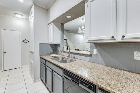17421 Red Oak Drive 7421 Houston TX 77090