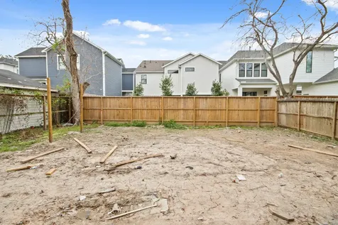 715 Merrill Street Houston TX 77009