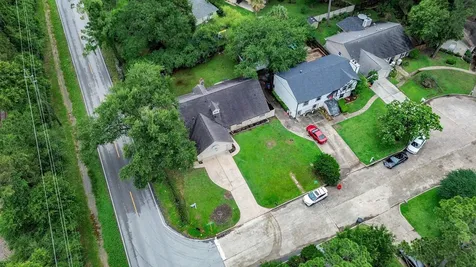 9903 Bromel Station Street Houston TX 77070
