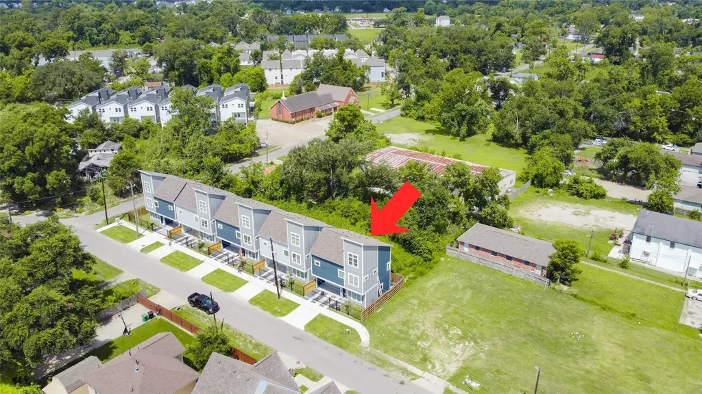 6017 Beall Street Houston TX 77091