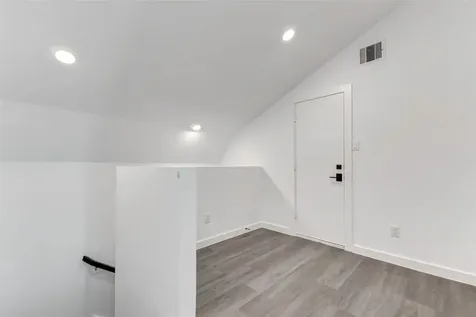 6017 Beall Street Houston TX 77091