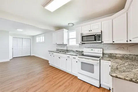 1014 49th Street Galveston TX 77551