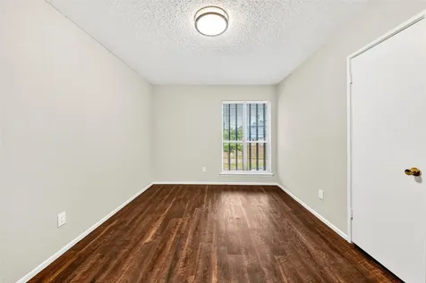 7714 Renwick Drive 23 Houston TX 77081