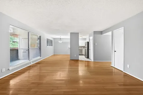 7714 Renwick Drive 23 Houston TX 77081