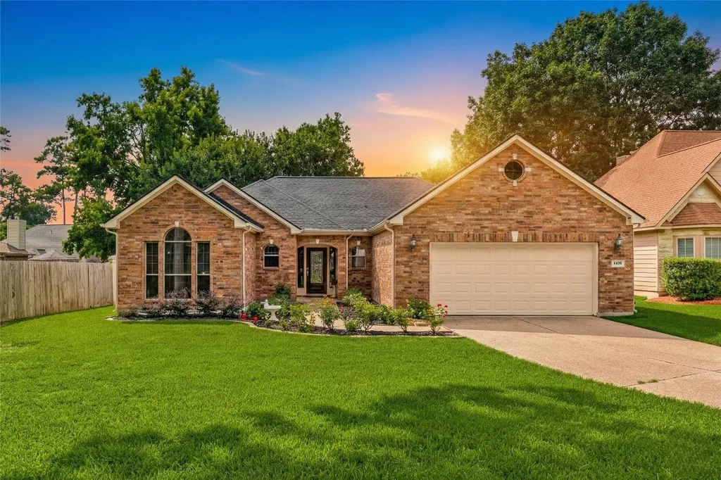 3803 Autumn Wood Montgomery TX 77356