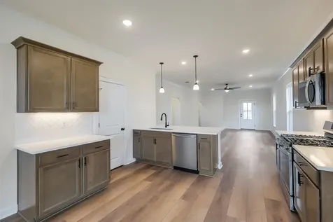 818 Countryside Glade Lane Rosharon TX 77583