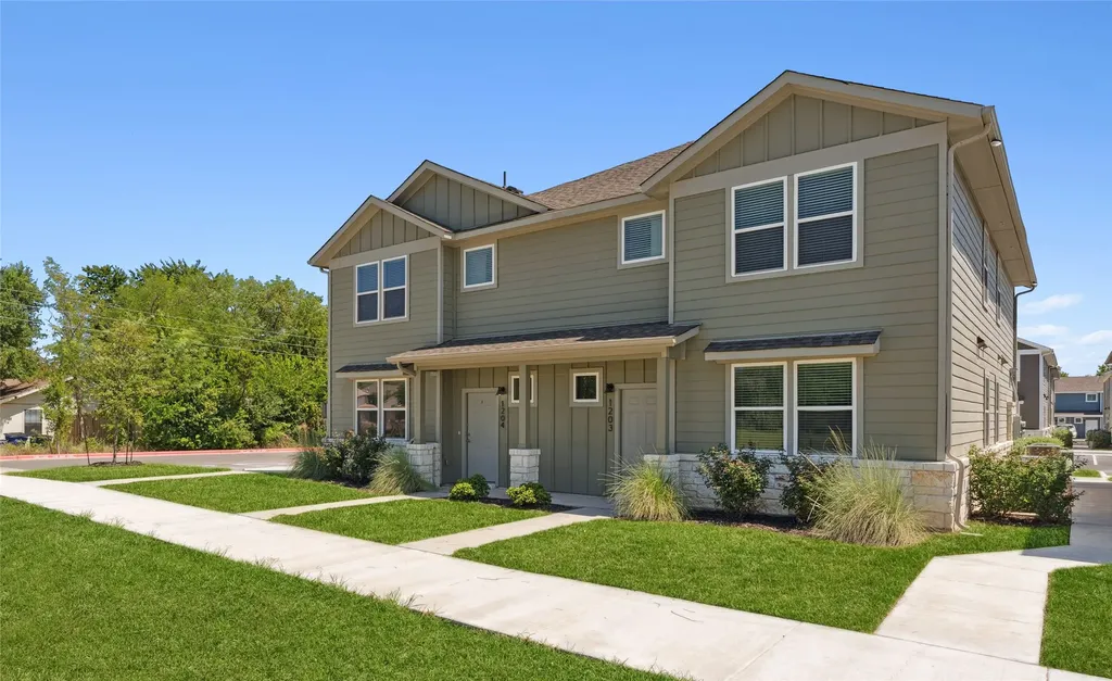520-1304B Powell Drive Leander TX 78641