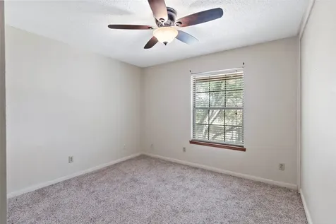 3122 Camelot Drive 33 Bryan TX 77802