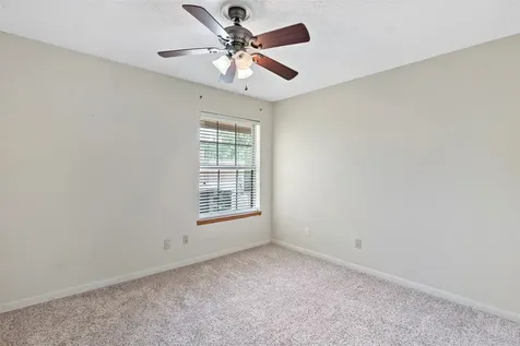 3122 Camelot Drive 33 Bryan TX 77802