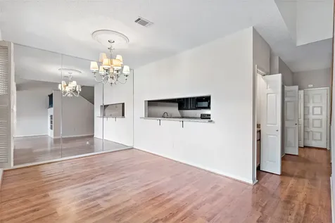 3122 Camelot Drive 33 Bryan TX 77802