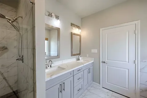 111 Fosters Branch Drive Schulenburg TX 78956