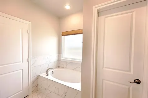 111 Fosters Branch Drive Schulenburg TX 78956