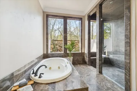 31 Enchanted Woods Drive Kingwood TX 77339