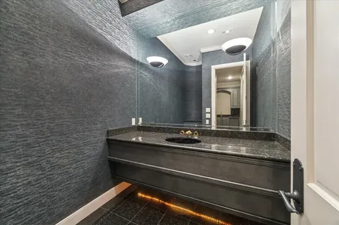31 Enchanted Woods Drive Kingwood TX 77339