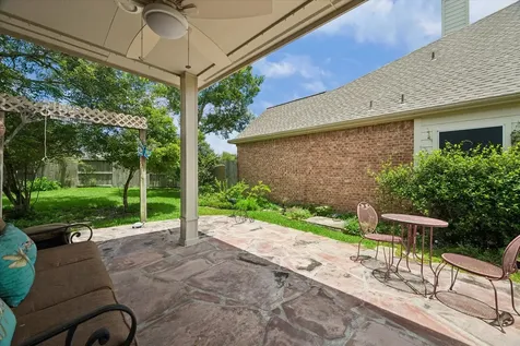 1619 S Lago Vista Drive Pearland TX 77581