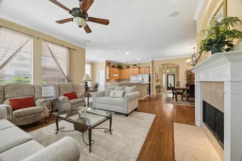 1619 S Lago Vista Drive Pearland TX 77581