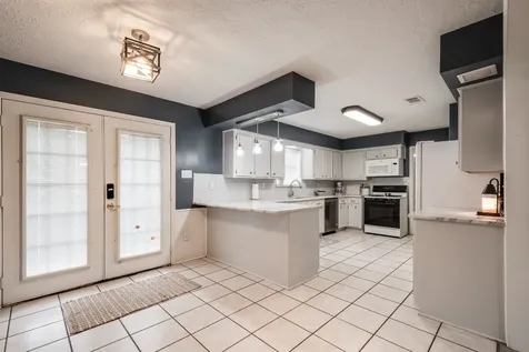 620 Bowie Street Liberty TX 77575