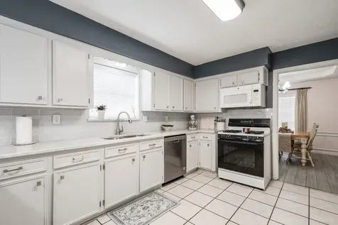 620 Bowie Street Liberty TX 77575