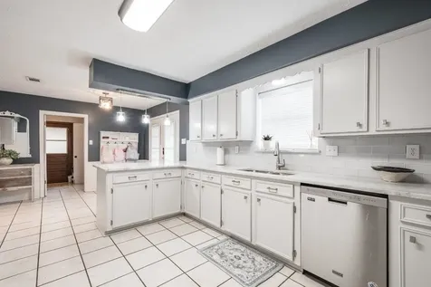 620 Bowie Street Liberty TX 77575