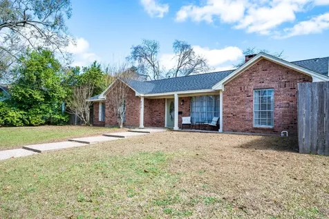 620 Bowie Street Liberty TX 77575