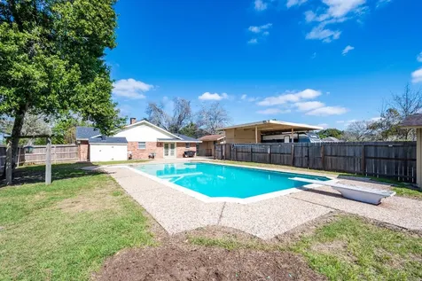 620 Bowie Street Liberty TX 77575