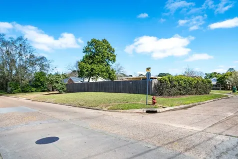 620 Bowie Street Liberty TX 77575