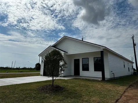 523 S Avenue F Freeport TX 77541