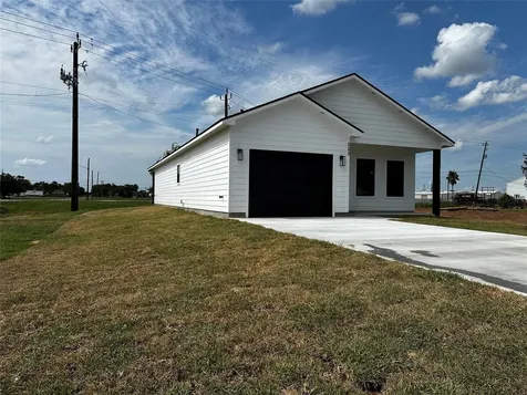 523 S Avenue F Freeport TX 77541