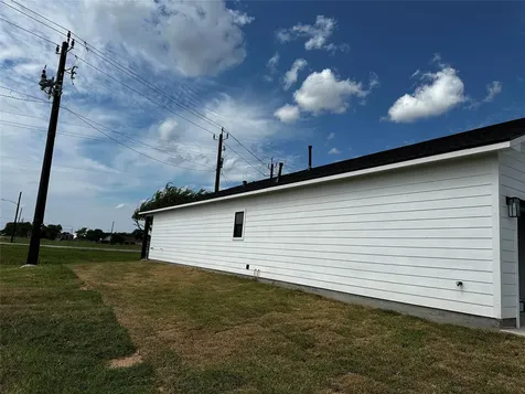523 S Avenue F Freeport TX 77541