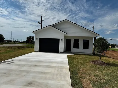 523 S Avenue F Freeport TX 77541