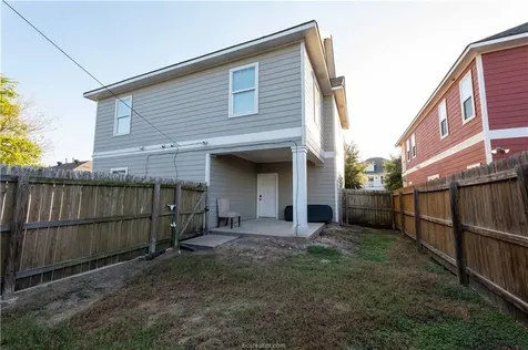 1133 Oney Hervey College Station TX 77840